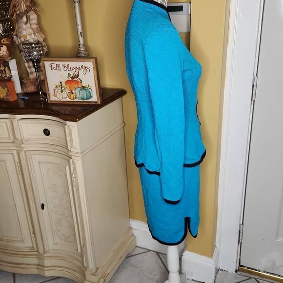 Cinderella's closet turquiose and black 2 piece skirt set women's size 6 - Picture 5 of 5